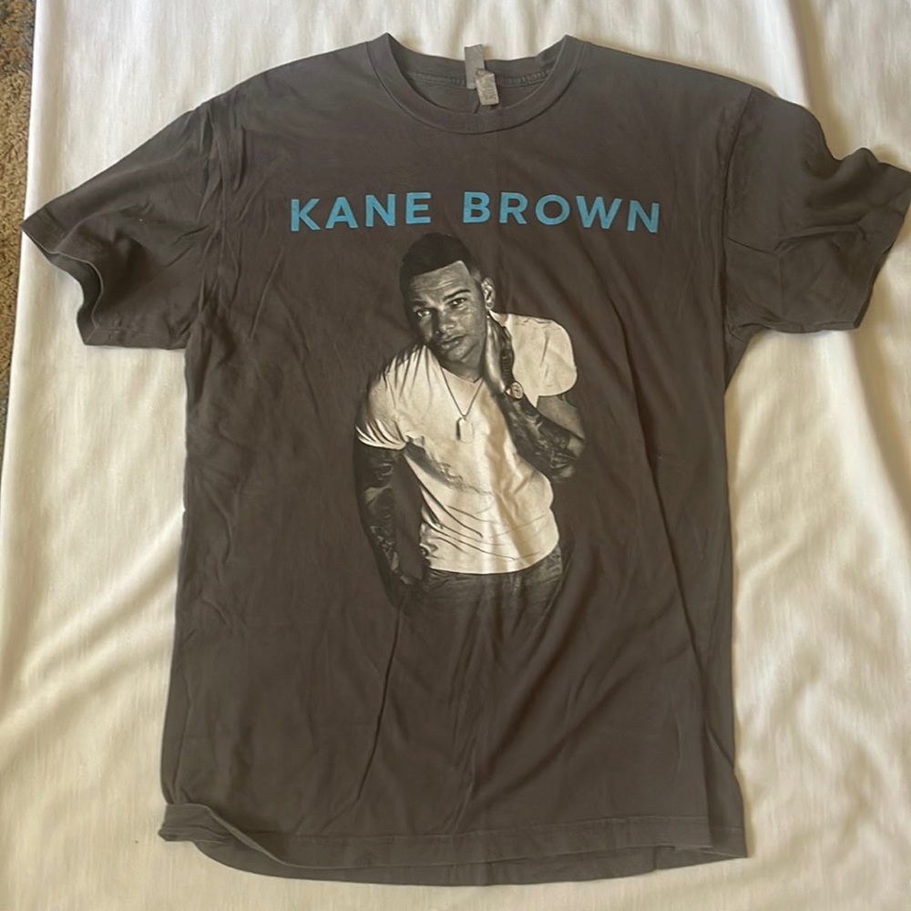 Kane Brown Tshirt - sz Small